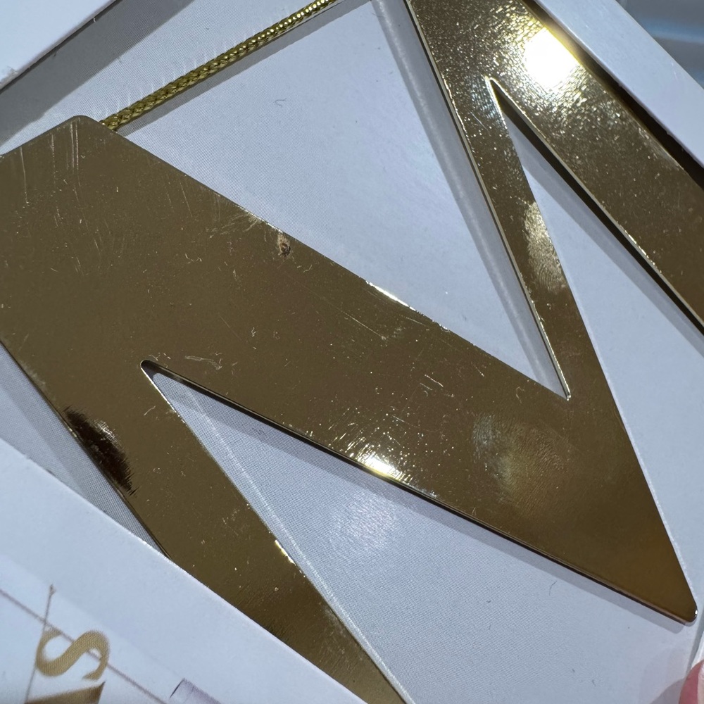 NIB Threshold Gold Merry Christmas banner sign - Picture 2 of 3